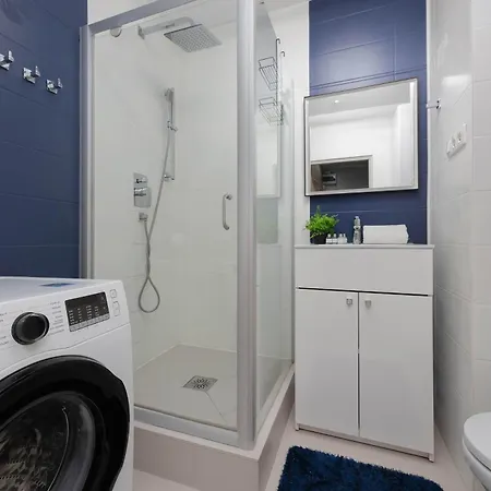 Family With Air Conditioning And Children's By Renters Apartmán Varšava