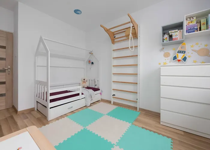 Family With Air Conditioning And Children's By Renters *