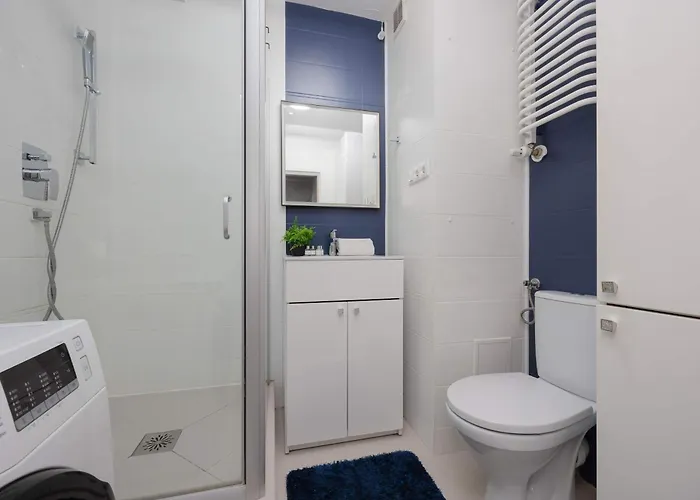 Family With Air Conditioning And Children's By Renters * Varšava