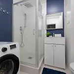 Family With Air Conditioning And Children's By Renters شقة وارسو